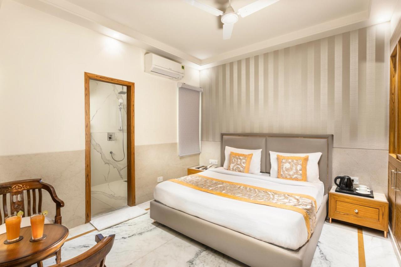 Hotel Star By Star Group- Near Delhi Airport ニューデリー エクステリア 写真