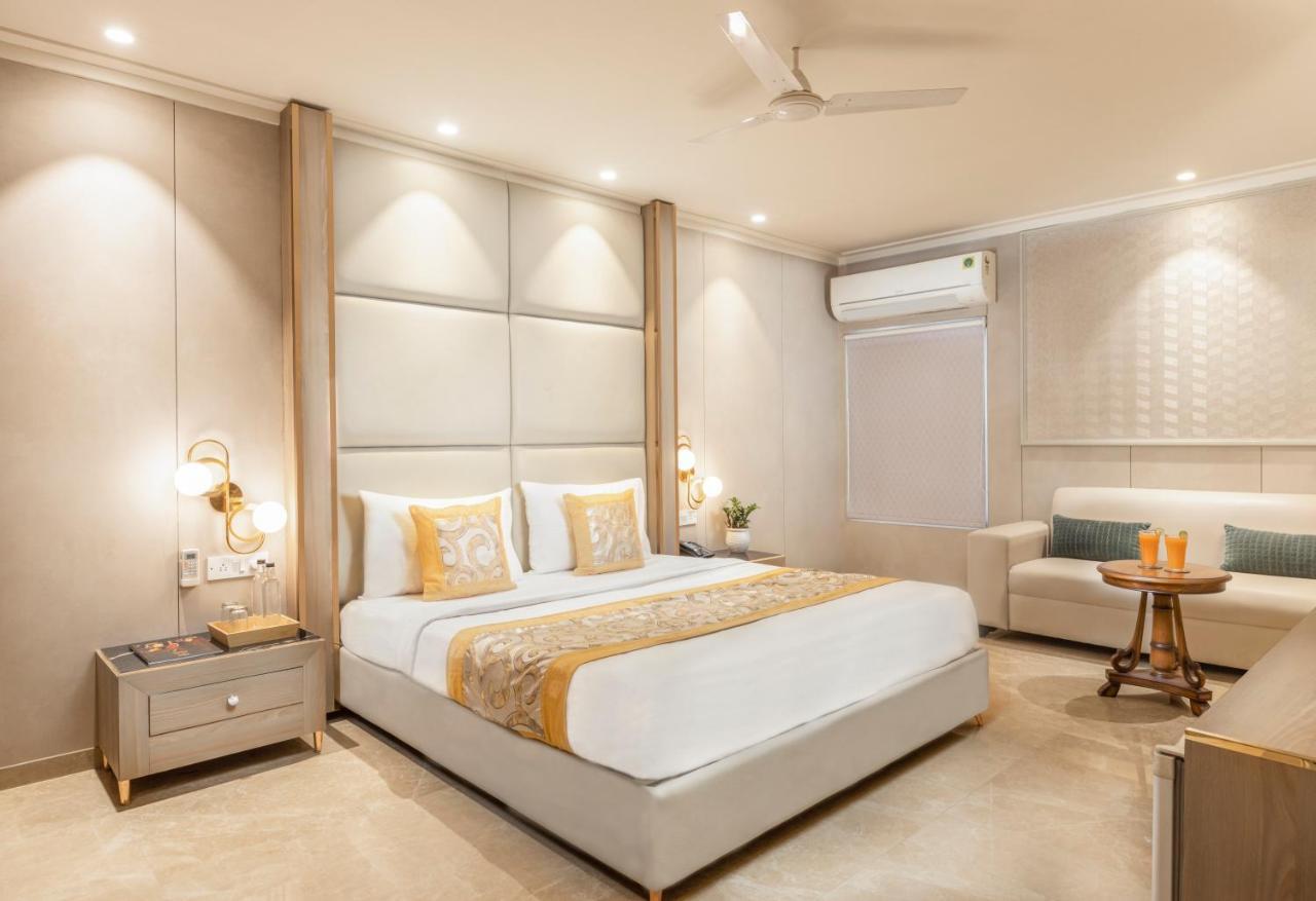 Hotel Star By Star Group- Near Delhi Airport ニューデリー エクステリア 写真