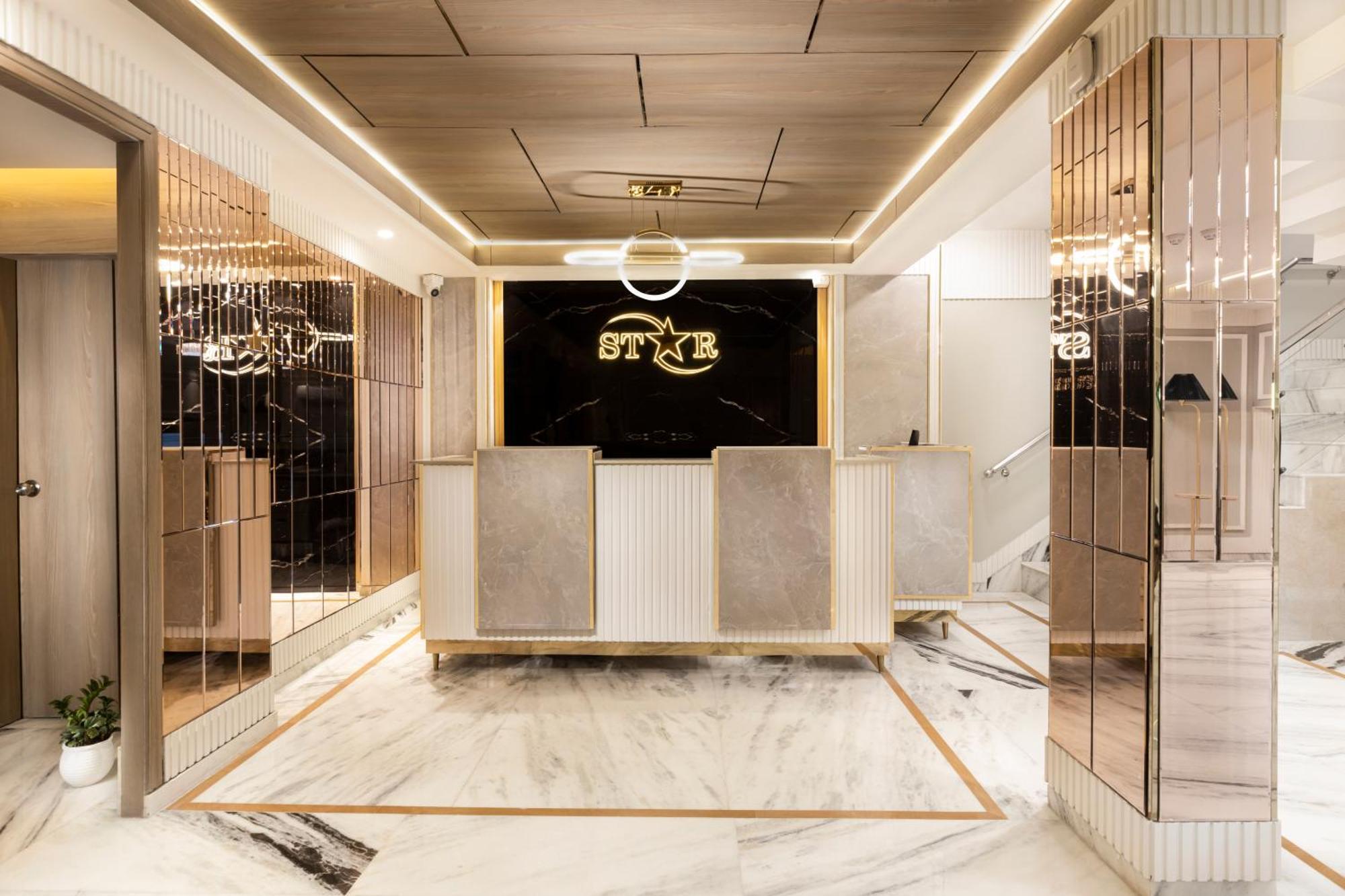 Hotel Star By Star Group- Near Delhi Airport ニューデリー エクステリア 写真