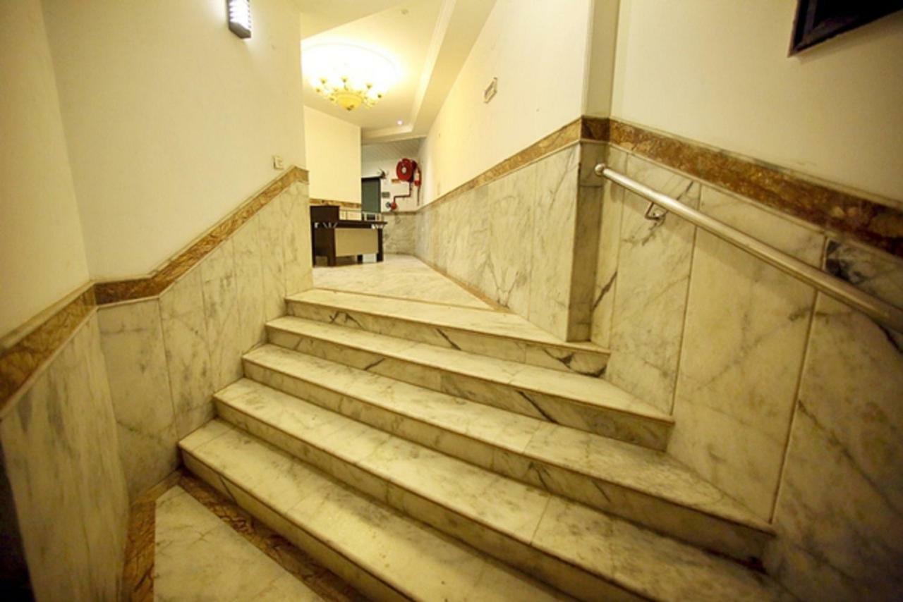 Hotel Star By Star Group- Near Delhi Airport ニューデリー エクステリア 写真